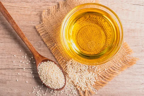 تصویر 2 از روغن کنجد سرخ کردنی با طعم اصیل کنجد ایرانی